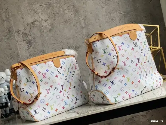 Cheap GRACEFUL LOUIS PM VUITTON 0702